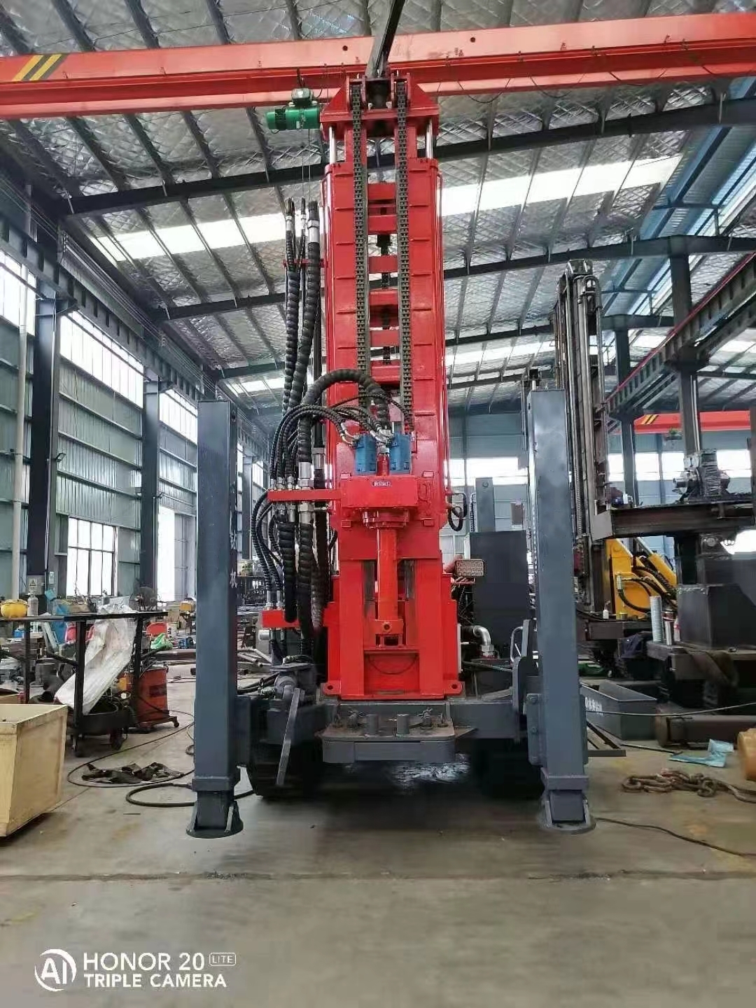 200m Crawler Type Well Drilling Rig Water Well Drill Rig for Rent Using with Mund Pump