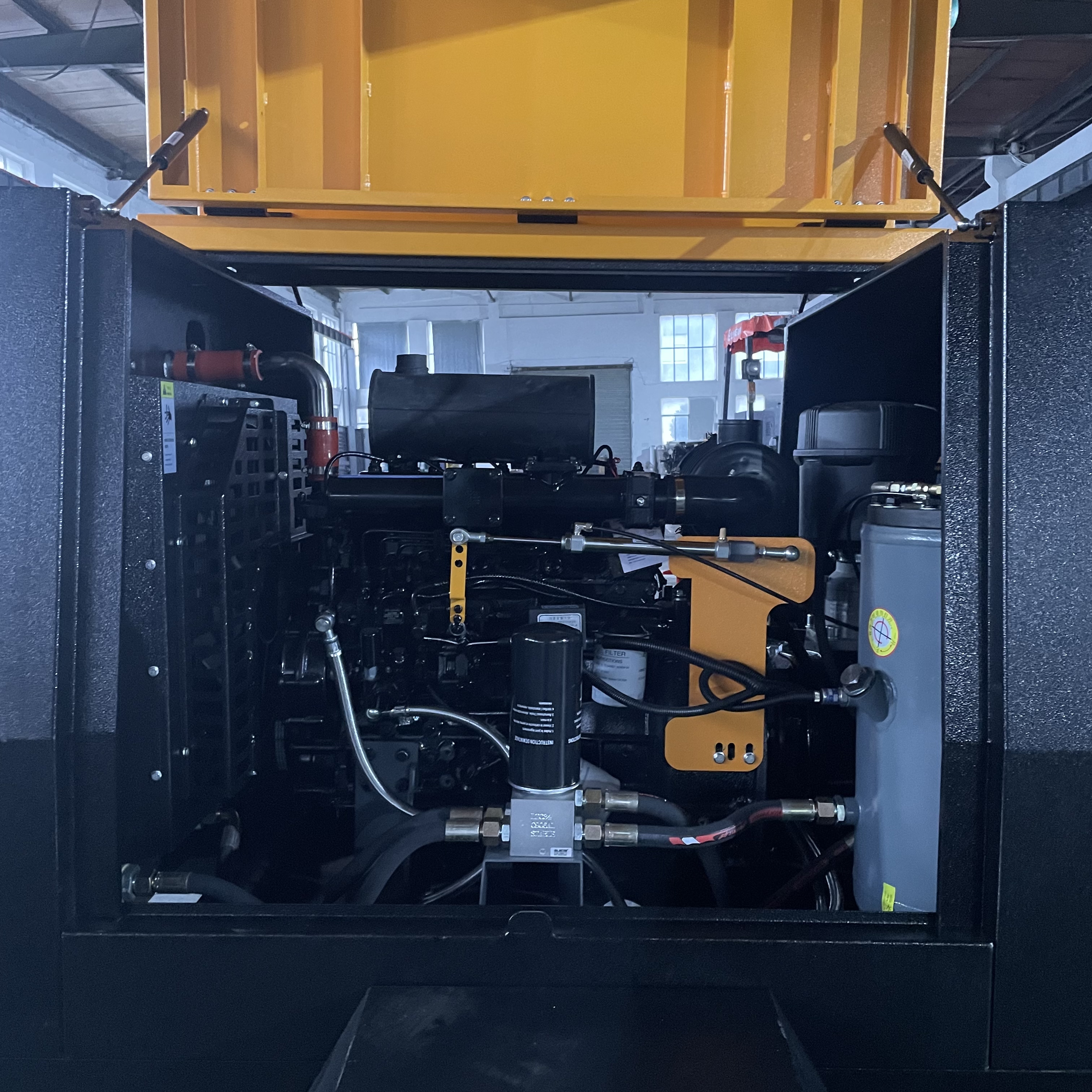 Screw Diesel Air Compressor 185 Cfm Air Compressor Diesel Portable Mining Air Compressor Diesel Engine 185Cfm Jack Hammer