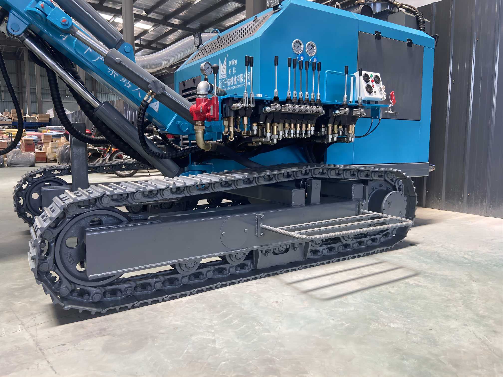 YL416 Crawler type Rock Blasting Drilling Rig Diesel Drilling Rig