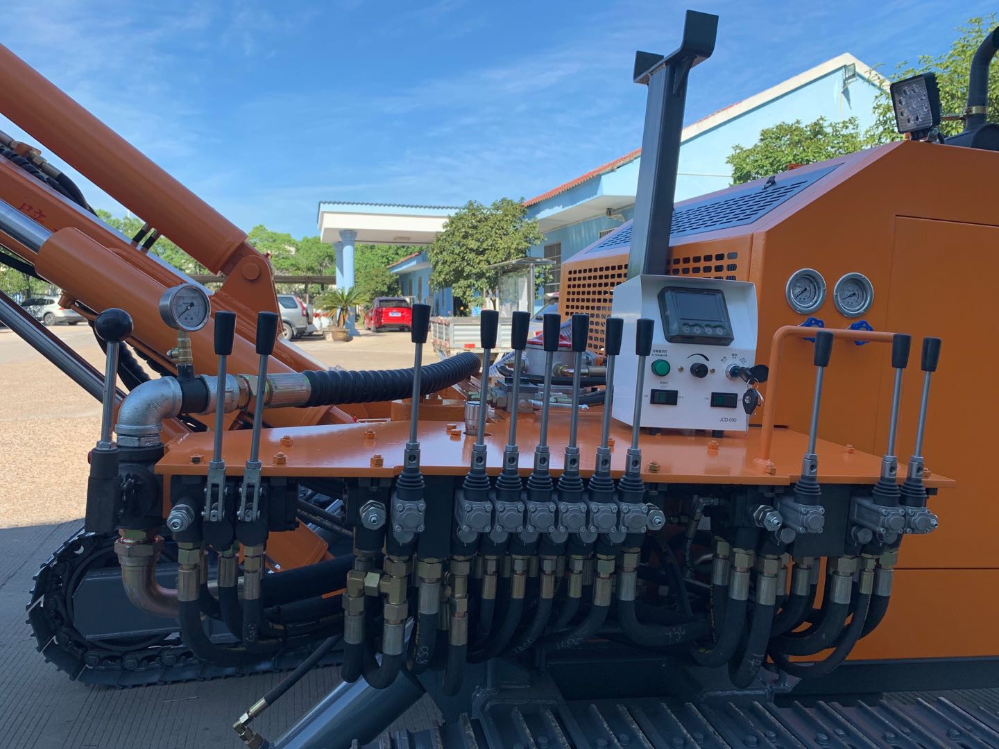 YL9430 Manufacturer Supply New Design 58Kw Mine Hard Rock Drill Rig Machine