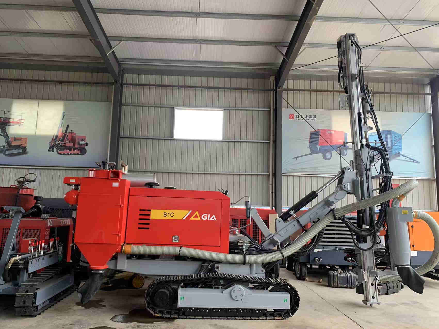 Factory direct sales DTH 30m drilling rig hydraulic crawler for mining