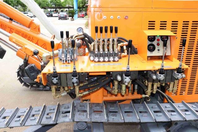 YL920 25meter DTH Blast Hole Drilling Rig Rock Drilling Machine Crawler type using with diesel air compressor